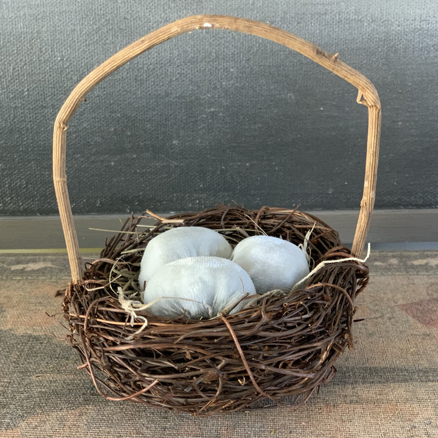 Spring Nest Basket Style with 3 Eggs